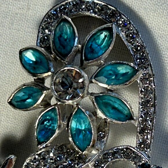 Vintage Aqua Blue Rhinestone Flower Brooch Pin - Picture 2 of 5